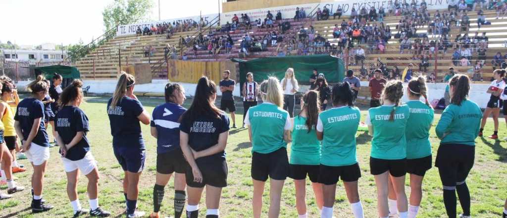 La Selección Mendocina de Fútbol Femenino dio su puntapié inicial