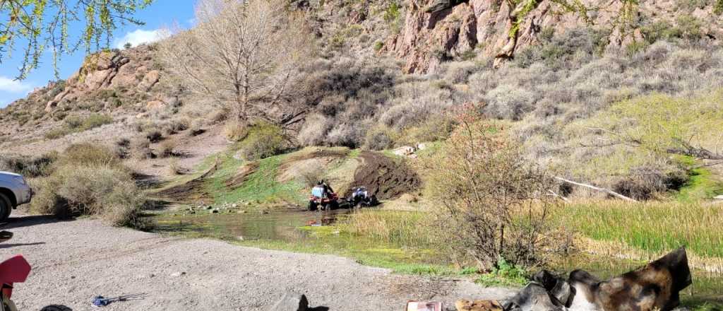 Con cuatriciclos destrozaron la Laguna de los Cangrejos