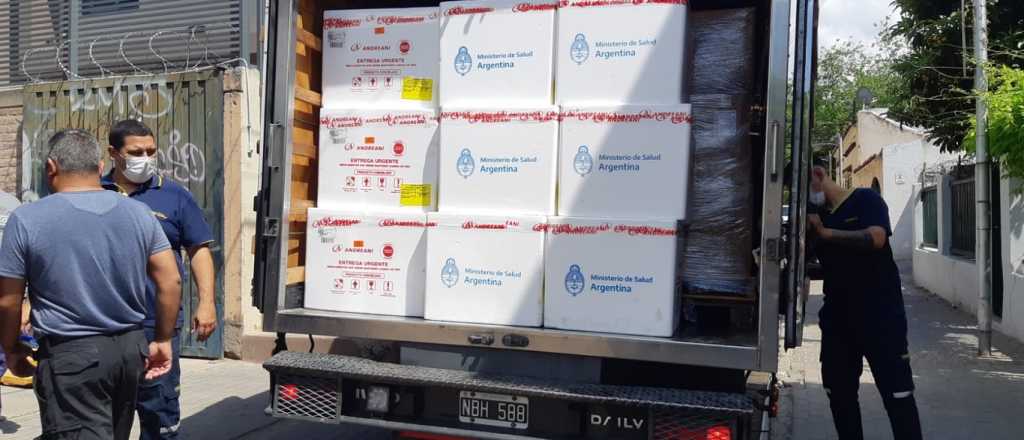 Llegaron más de 70 mil dosis de Pfizer a Mendoza