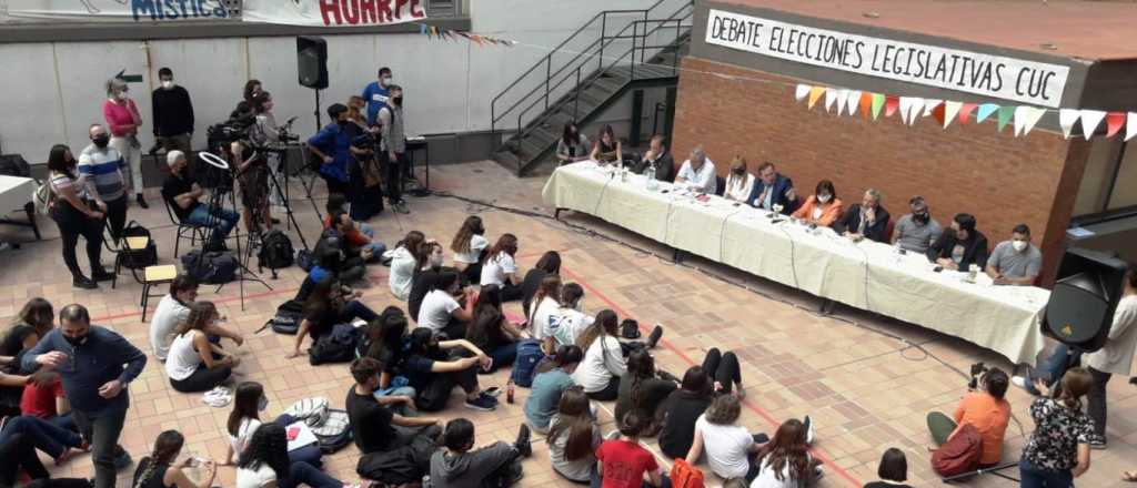 Primer debate: las grietas entre los políticos y los nuevos votantes