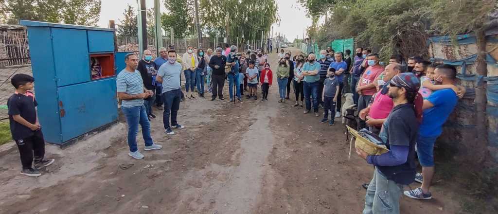 San Martín colocó el servicio eléctrico a más de 40 familias