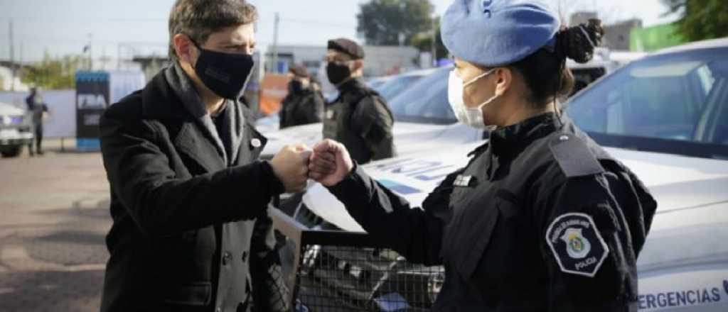 Kicillof dio un aumento de 11% a los policías bonaerenses