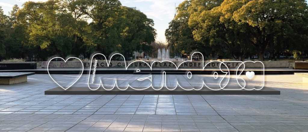 Se inaugura el espacio "Amo Mendoza" en la Plaza Independencia