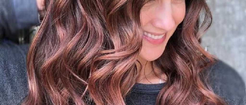 Podés cambiar tu look con el balayage rose gold