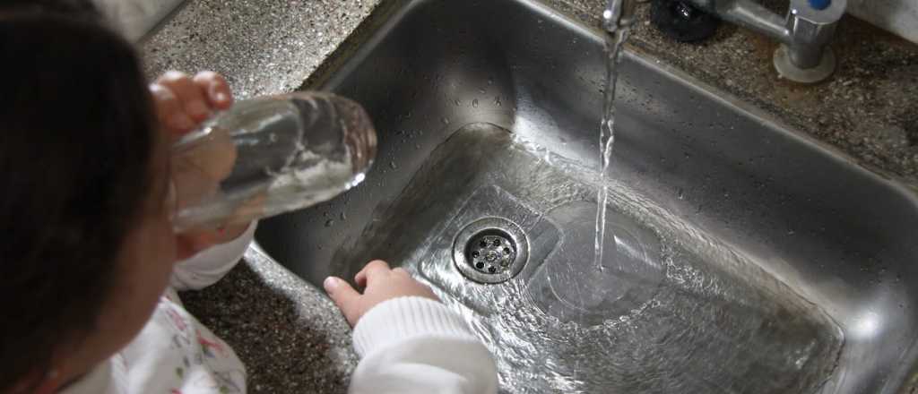 Habrá cortes de agua este domingo en Capital, Las Heras y Guaymallén 