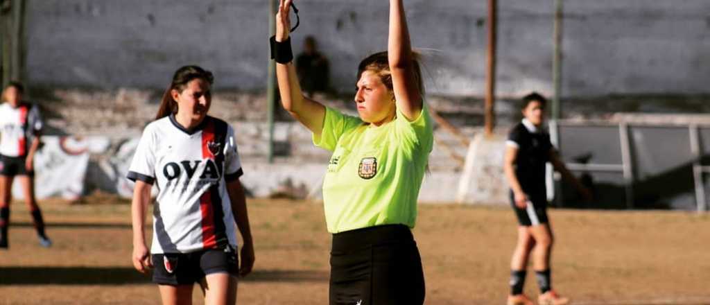 Donna Furnari, la árbitro mendocina que hará historia en la Copa Federal