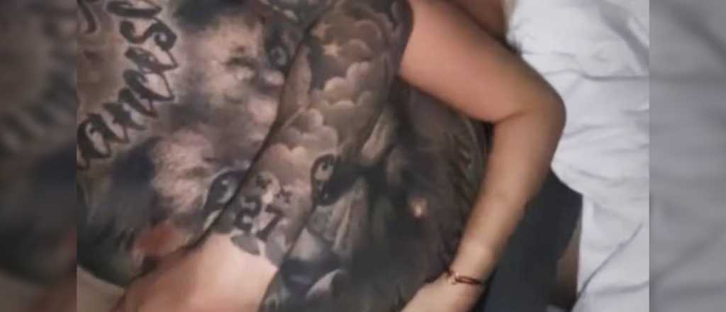 Icardi subió una foto hot en la cama con Wanda, pero la borró