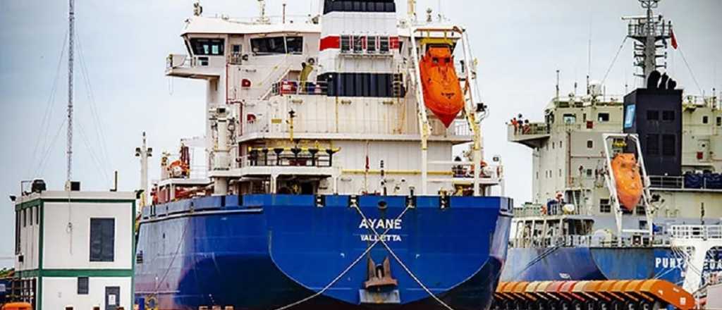 Río de la Plata: marinero mató a dos superiores y se entregó