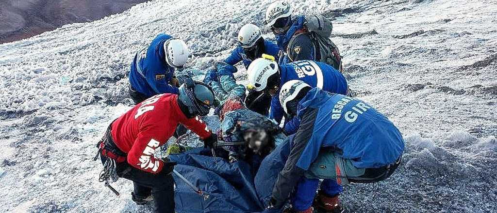 Un alud en el volcán más alto de Ecuador mató a 4 montañistas