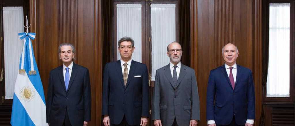 Nuevo rechazo, esta vez de abogados, a la ampliación de la Corte Suprema