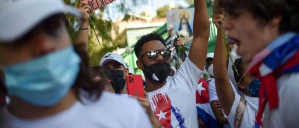 Protestas en Cuba: arrestos y militarización para sofocar la movilización 