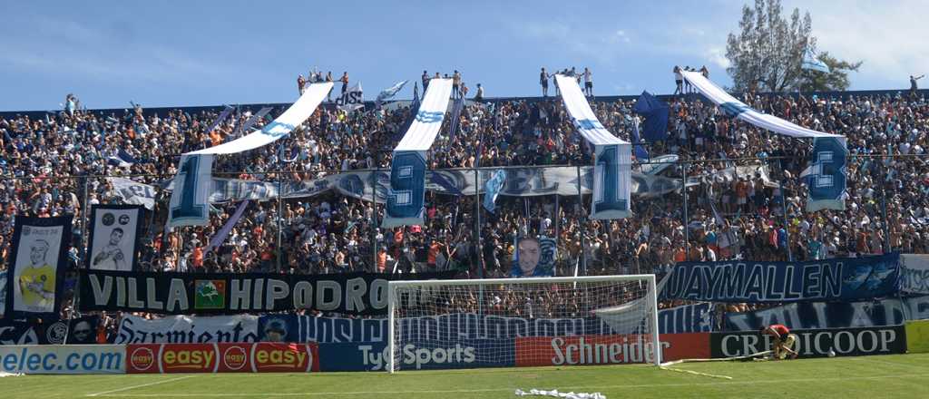 Cuatro heridos en incidentes en la salida del partido de la Lepra