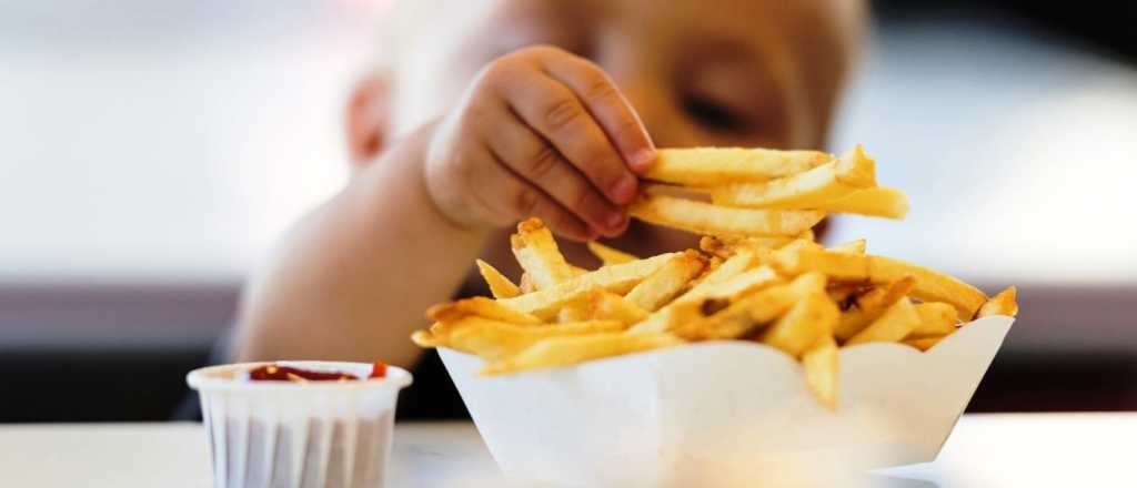 Estos alimentos te hinchan y además dañan tu ADN