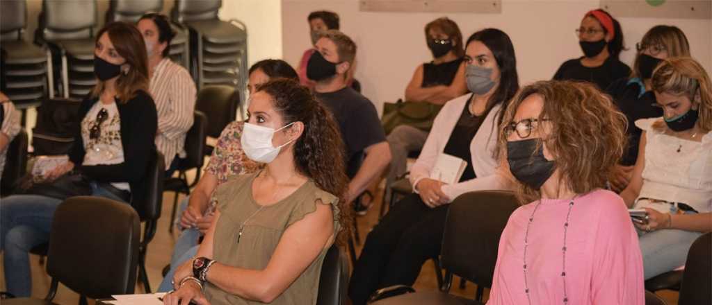 En Alvear debatieron sobre la inclusión educativa a niños autistas