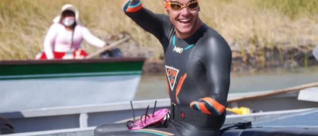 No tiene brazos, pero cruzó el lago Titicaca nadando