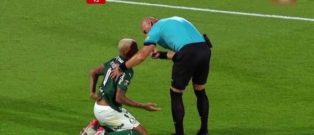 El video el año: Deyverson simuló falta por un golpe ¡de Pitana!