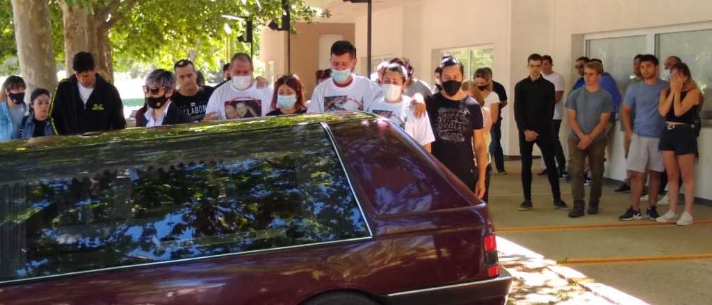 Con profundo dolor, la familia de Lucio Dupuy enterró al niño asesinado