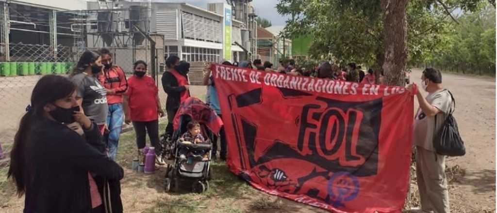 Piqueteros exigieron cajas navideñas en una empresa de General Alvear