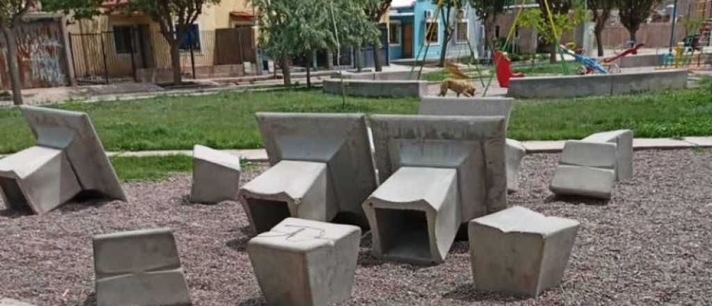 Destrozaron dos plazas de Guaymallén