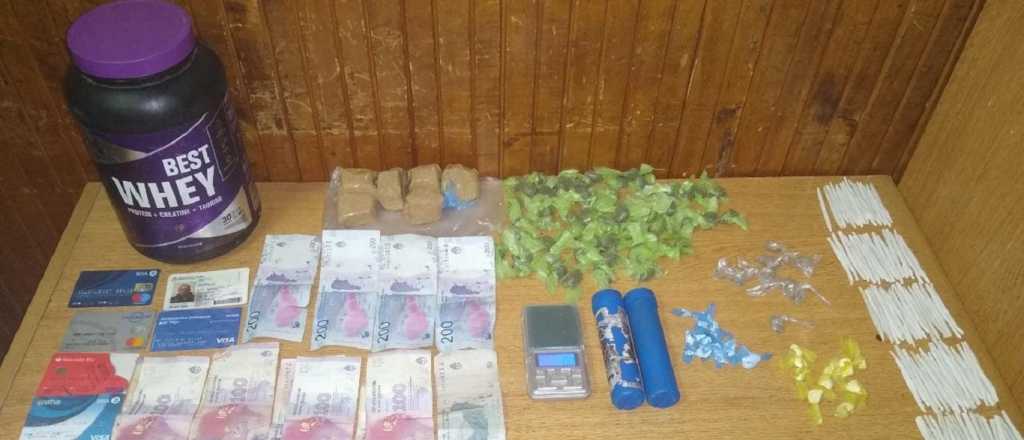 Detuvieron a un dealer en Maipú, que vendía marihuana y cocaína