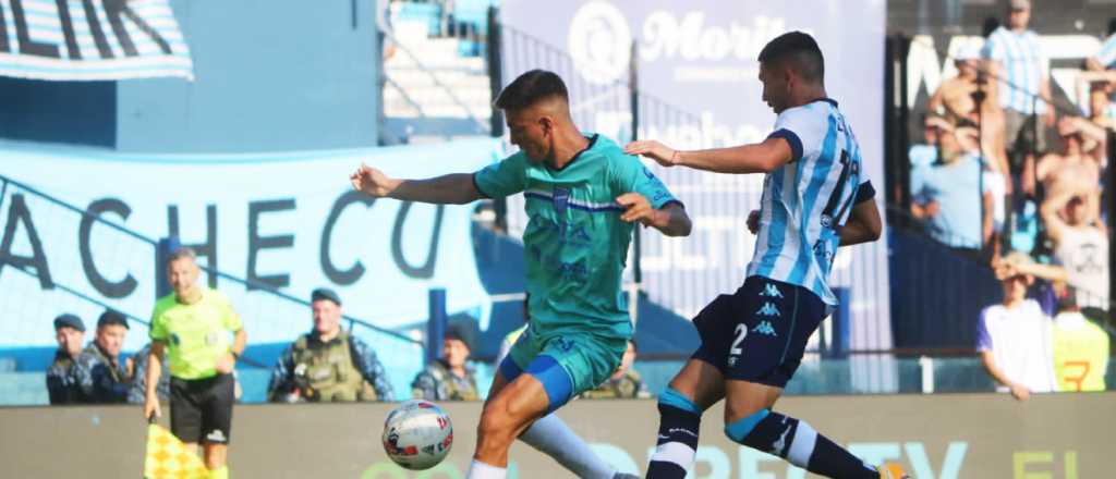 Racing aprovechó las facilidades del Tomba y le ganó 2 a 1