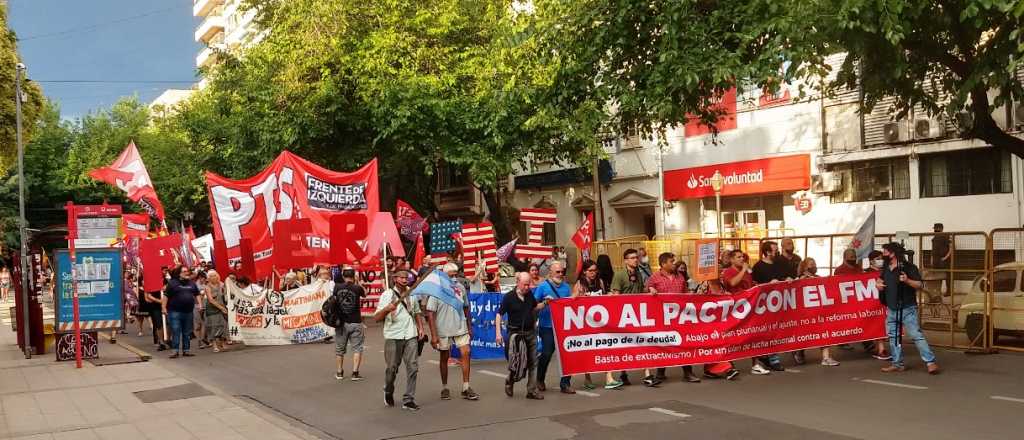 Piqueteros harán más cortes y protestas en todo el país en contra del FMI