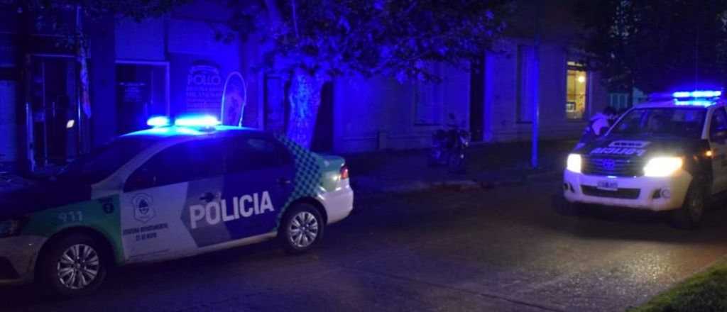 Un policía mató a dos jóvenes que habrían intentado asaltarlo