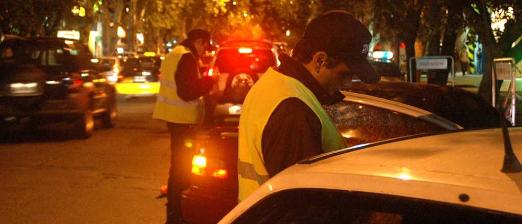 Un policía conducía ebrio y trató de fugarse en Guaymallén