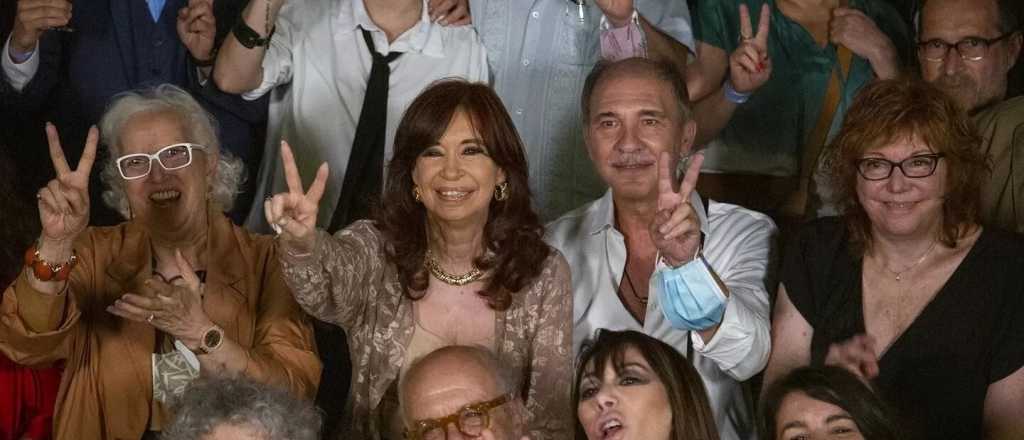 Video: Cristina Fernández agradeció el encuentro con artistas y periodistas