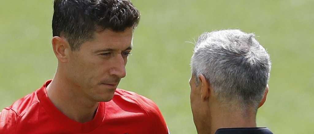 Cambió a Lewandowski por la Copa Libertadores y lo llaman "desertor"