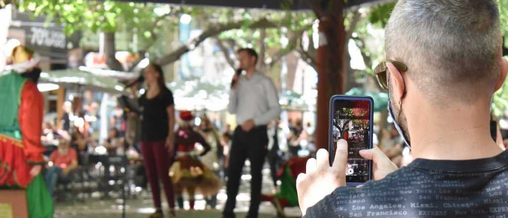 La música seguirá sintiéndose en la Peatonal los sábados de enero