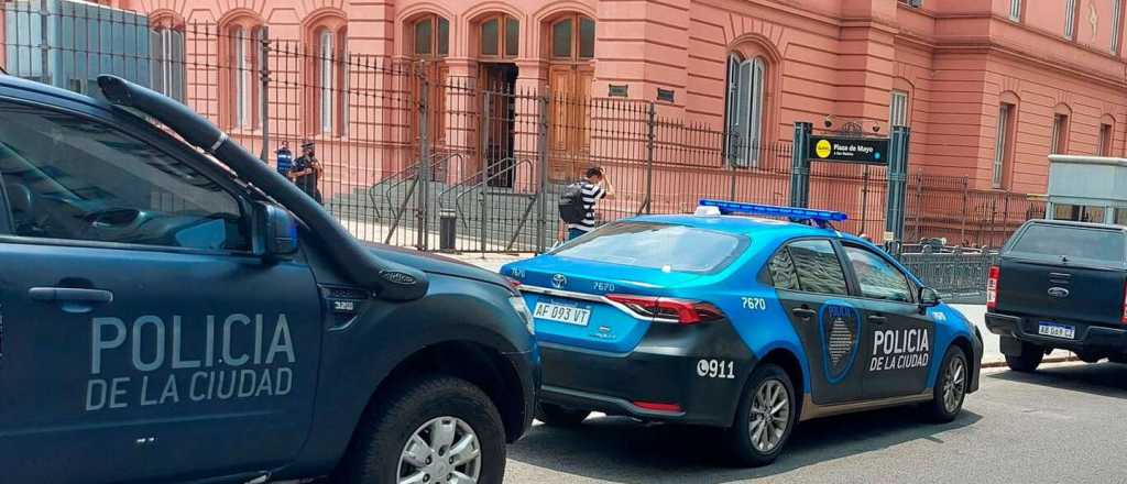 Evacuaron Casa Rosada por una amenaza de bomba   