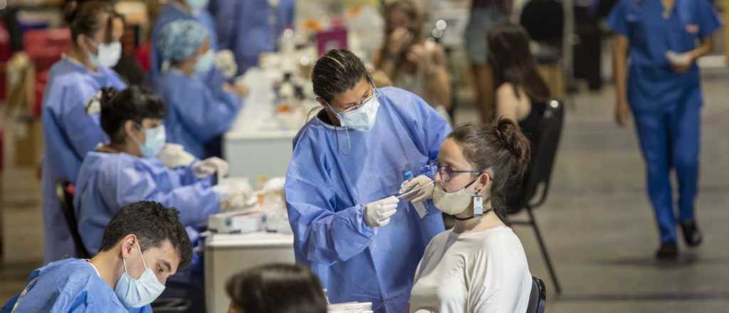 La Ómicron es la variante más contagiosa