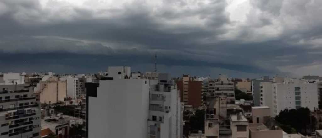 El arco iris que embelleció la Ciudad tras la tormenta