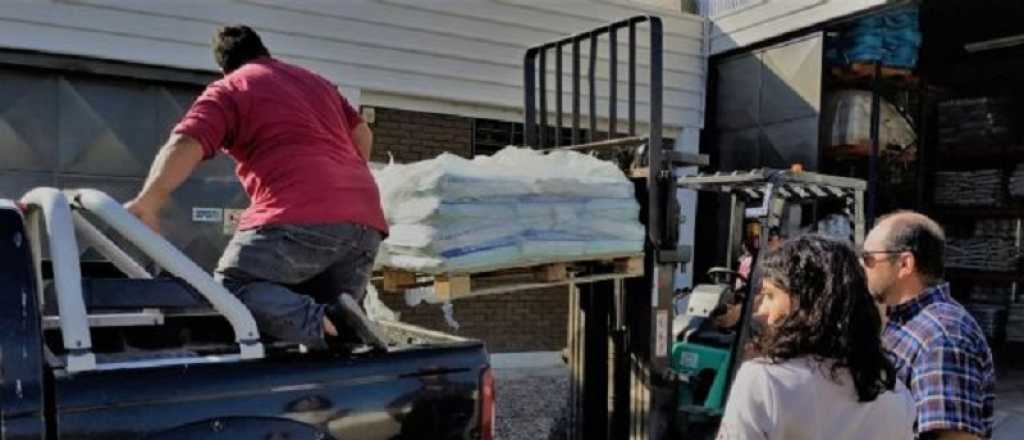 Productores afectados reciben insumos del Gobierno de Mendoza