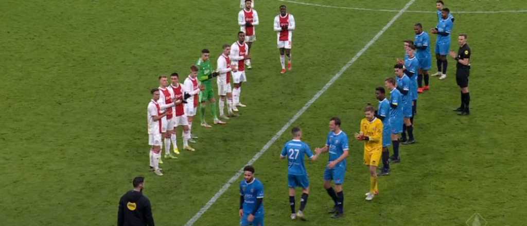 El emotivo momento que entró a la cancha un jugador que lucha contra el cáncer