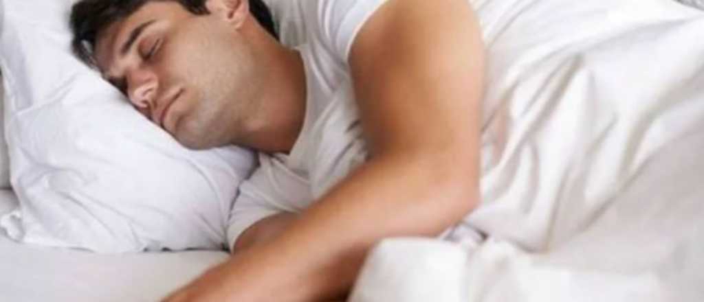 ¿Te levantás como si no hubieras dormido? Hacé estos estiramientos