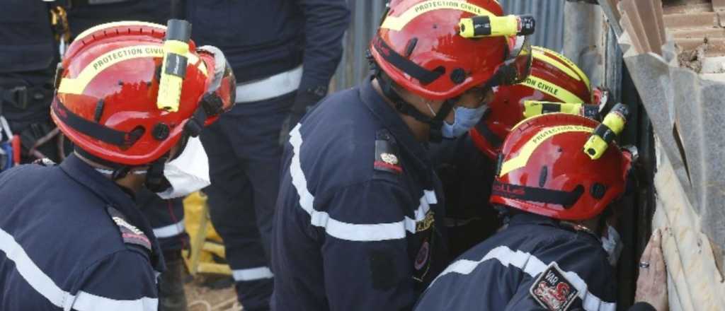 Intentan rescatar a un niño que cayó a un pozo en Marruecos