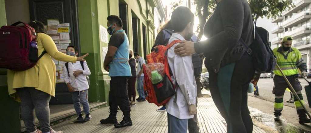 CABA no exigirá pase sanitario y elimina las burbujas en las escuelas