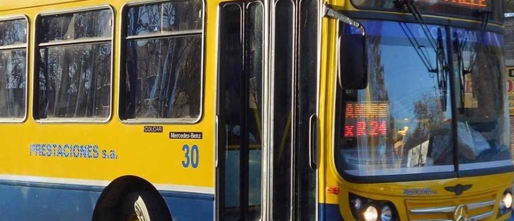 Un chofer de la Línea 300 atropelló y mató a un ciclista y luego huyó