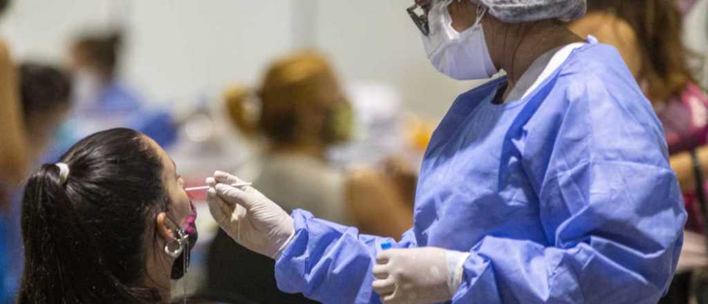 Mendoza tuvo 38 casos positivos de covid este lunes