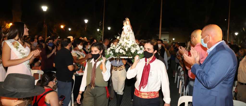 Una multitud acompañó la Bendición de los Frutos en San Rafael