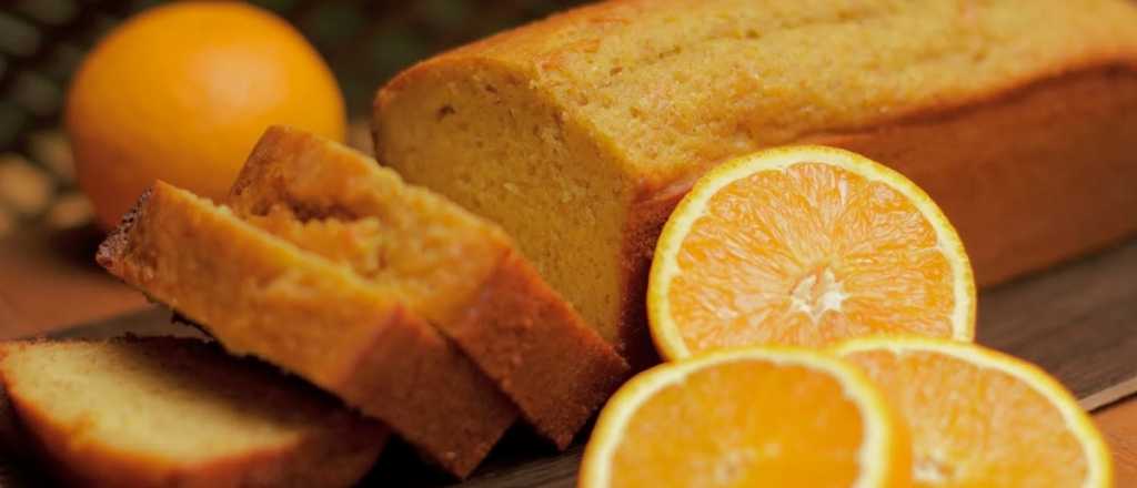 Cómo preparar un delicioso budín de naranja sin manteca ni leche