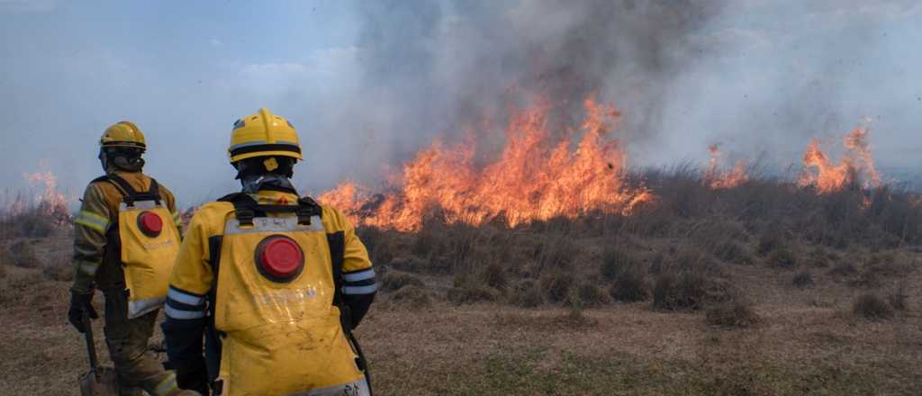 Alberto Fernández no viaja a Corrientes pero "monitorea" los incendios