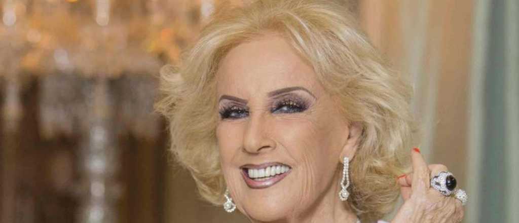 Mirtha reveló un momento íntimo con Luis Miguel: "Me rozó los labios"