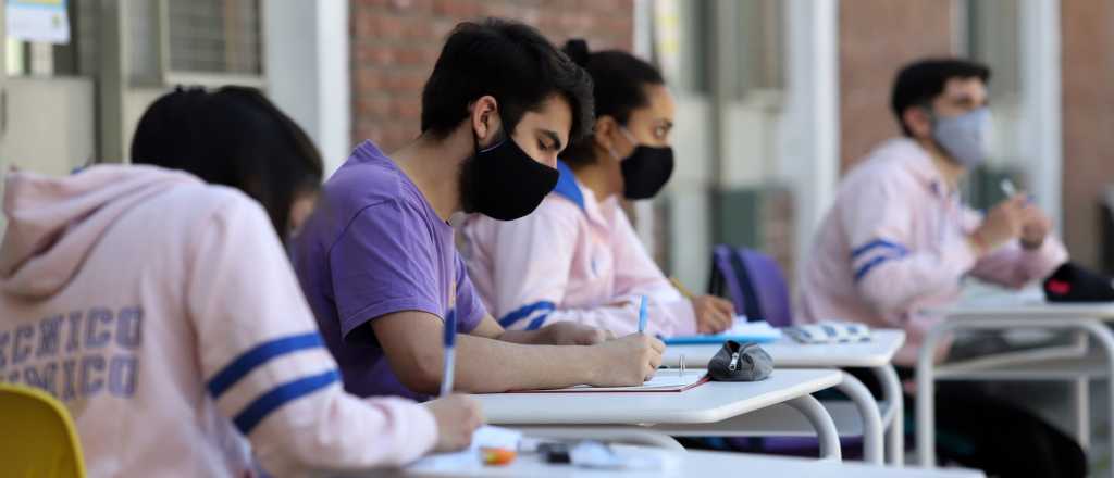 CABA abrirá escuelas bilingües e informó que no habrá más horas libres