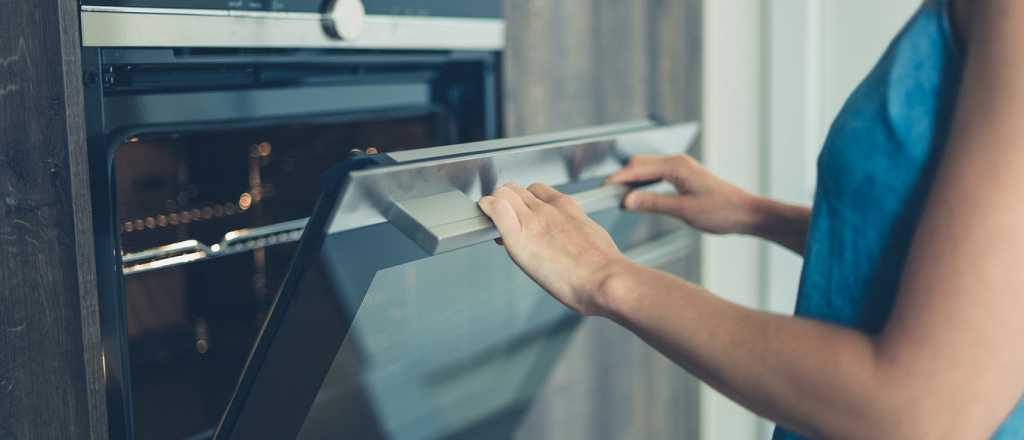 Estos son los errores más comúnes de cocinar en el horno