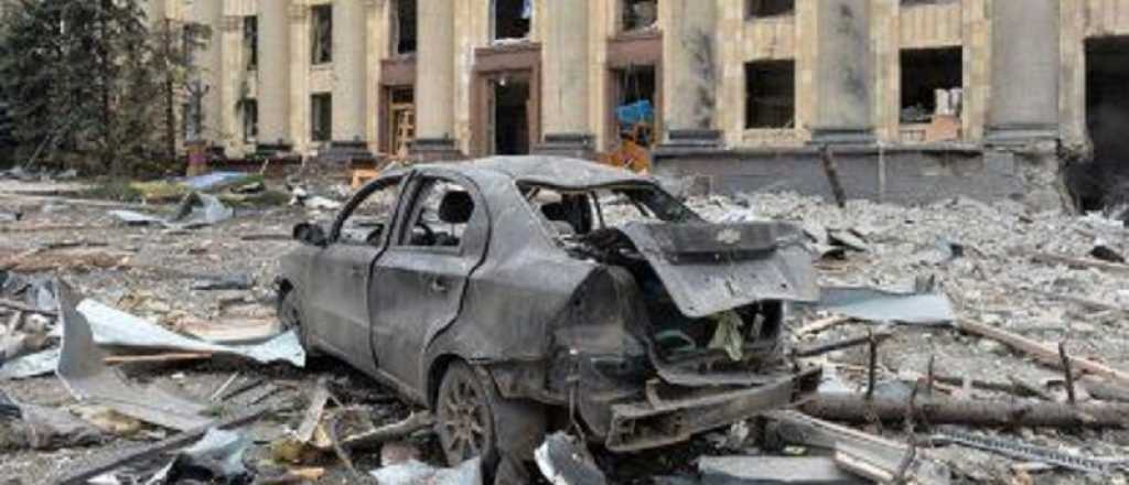 Video: un misil ruso destruyó el edificio de gobierno de Jarkov