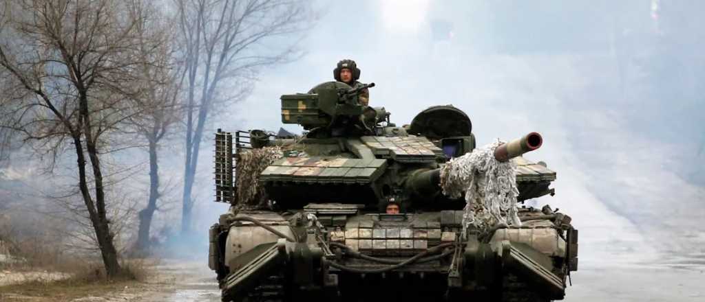 Video: granjero ucraniano robó un tanque ruso con un tractor