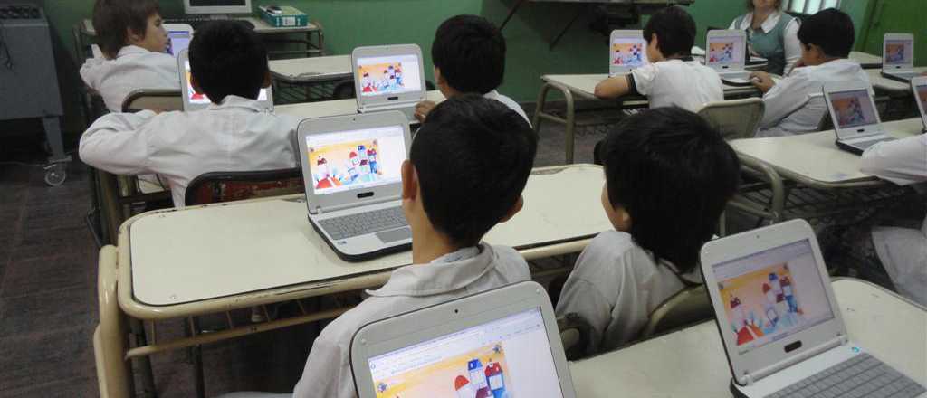 Así funciona la plataforma con IA que probarán en 100 escuelas de Mendoza